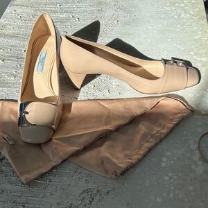 Prada Beige Leather Pumps - worn once- & dust bag